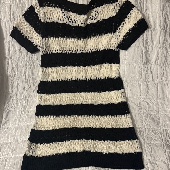 Women's Black and White Striped Open Knit Sweater - Picture 4 of 4